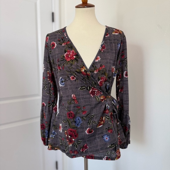 French Laundry Floral Wrap Shirt Size Large - Picture 1 of 9